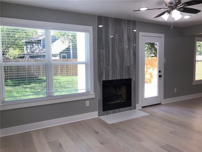 Building Photo - 12918 Marimba Trail