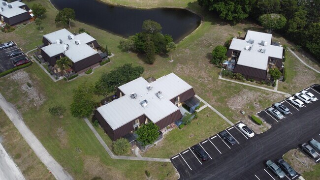 Foto del edificio - 3665 Silver Lace Ln