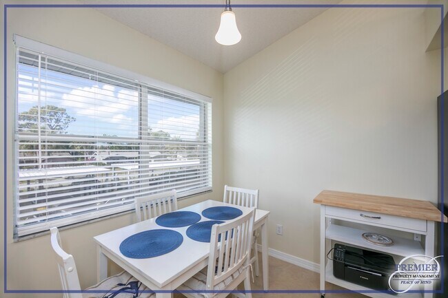 Foto del edificio - ** SEASONAL** PIPER'S POINTE PALM RIVER ** NEAR MERCATO SHOPPING CENTER ** NEAR THE BEACH **