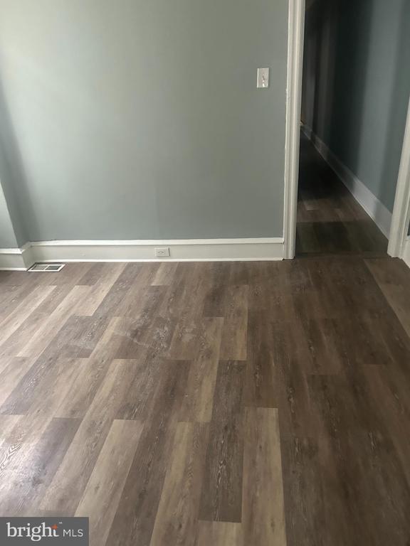 Building Photo - 1620 S 56th St