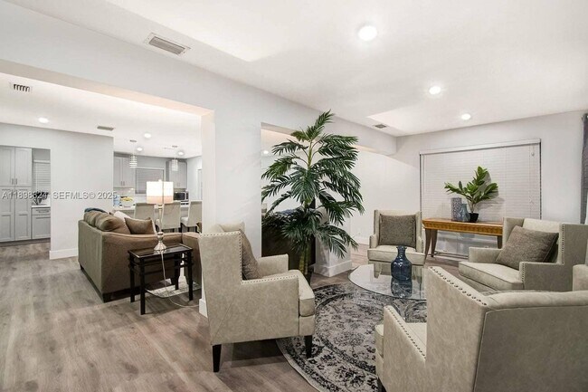 Foto del edificio - 1024 NE 4th St