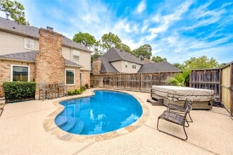 Building Photo - 15739 Fleetwood Oaks Dr