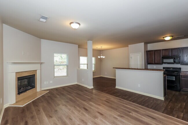 Foto del edificio - 260 Stillwood Dr