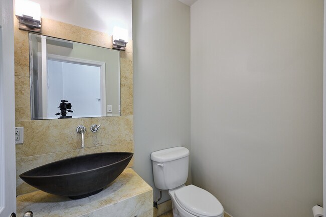 Foto del edificio - 1123 5th St NW