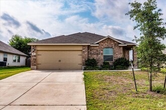 Building Photo - 268 Forest Moon Ln