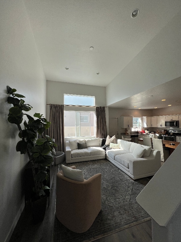 Building Photo - 7109 N Mountain Field Dr
