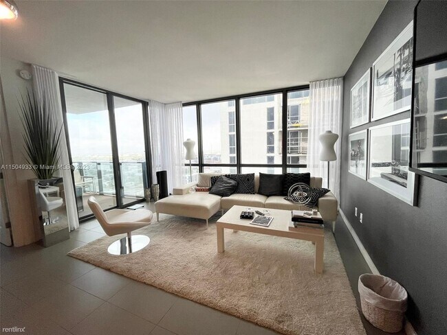 Foto del edificio - 2 br, 2 bath Condo - 1600 NE 1st Ave Apt 2816
