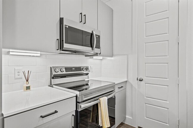 Foto del edificio - 1664 Hillside Terrace