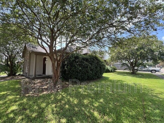 Photo - 5518 Arialo Dr House