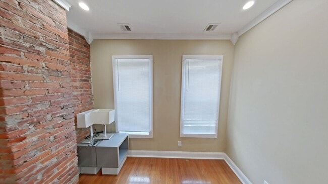 Photo - 122 N 53rd St Apartment