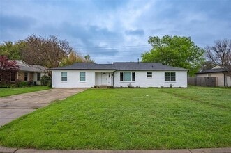 Building Photo - 7017 Briley Dr