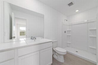 Building Photo - 3064 Huntersville Dr