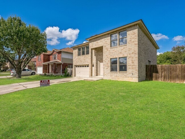 Foto del edificio - 3 bedroom, 2 1/2 bathroom, 2575 sqft Singl...