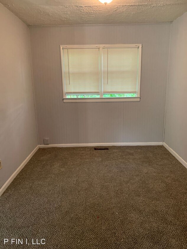 Building Photo - 3 br, 1 bath House - 2497 Celina Ct