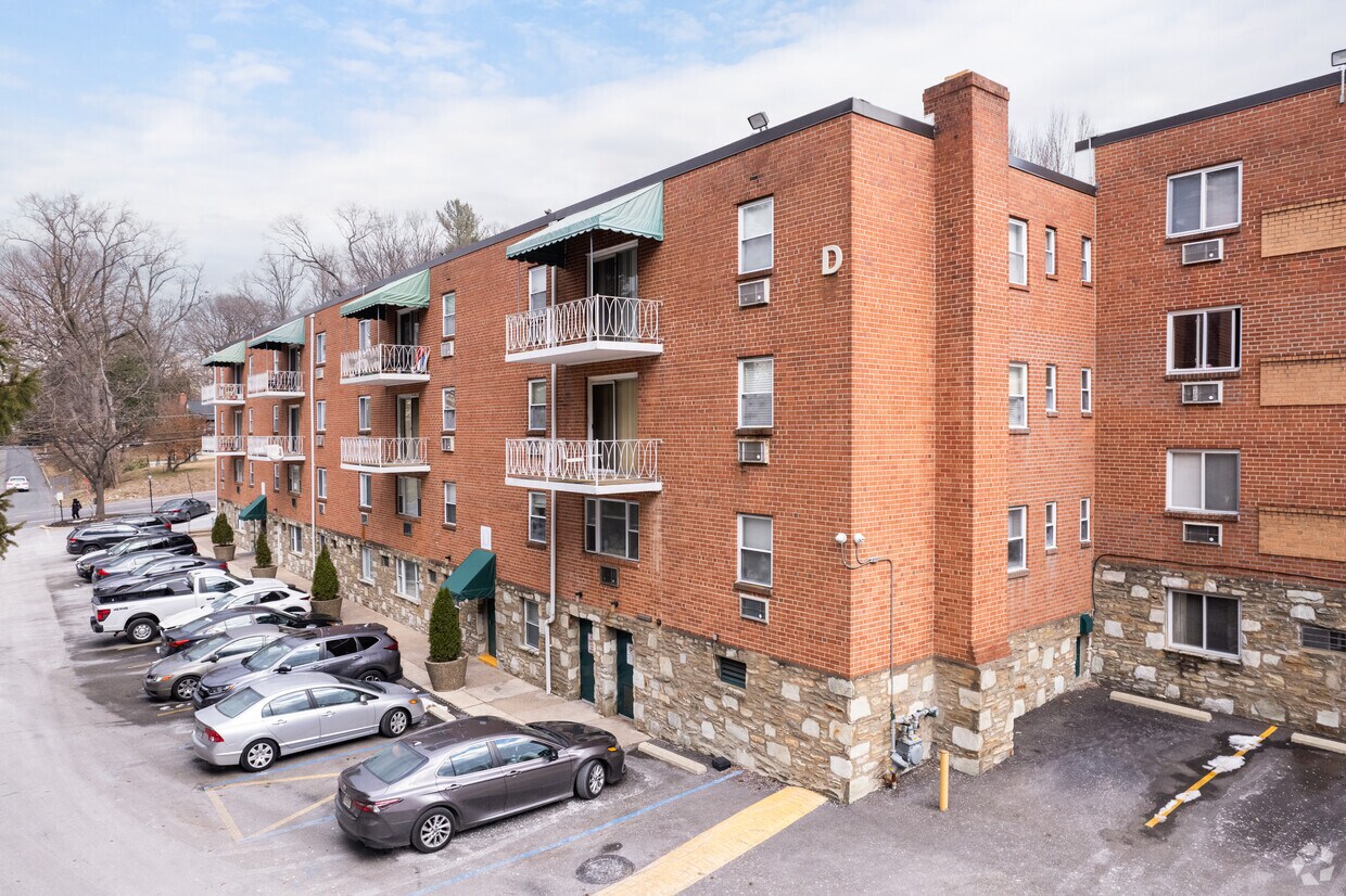 Foto principal - 1600 Church Rd