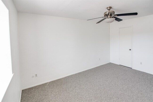 Foto del edificio - 9303 Hammerly Blvd
