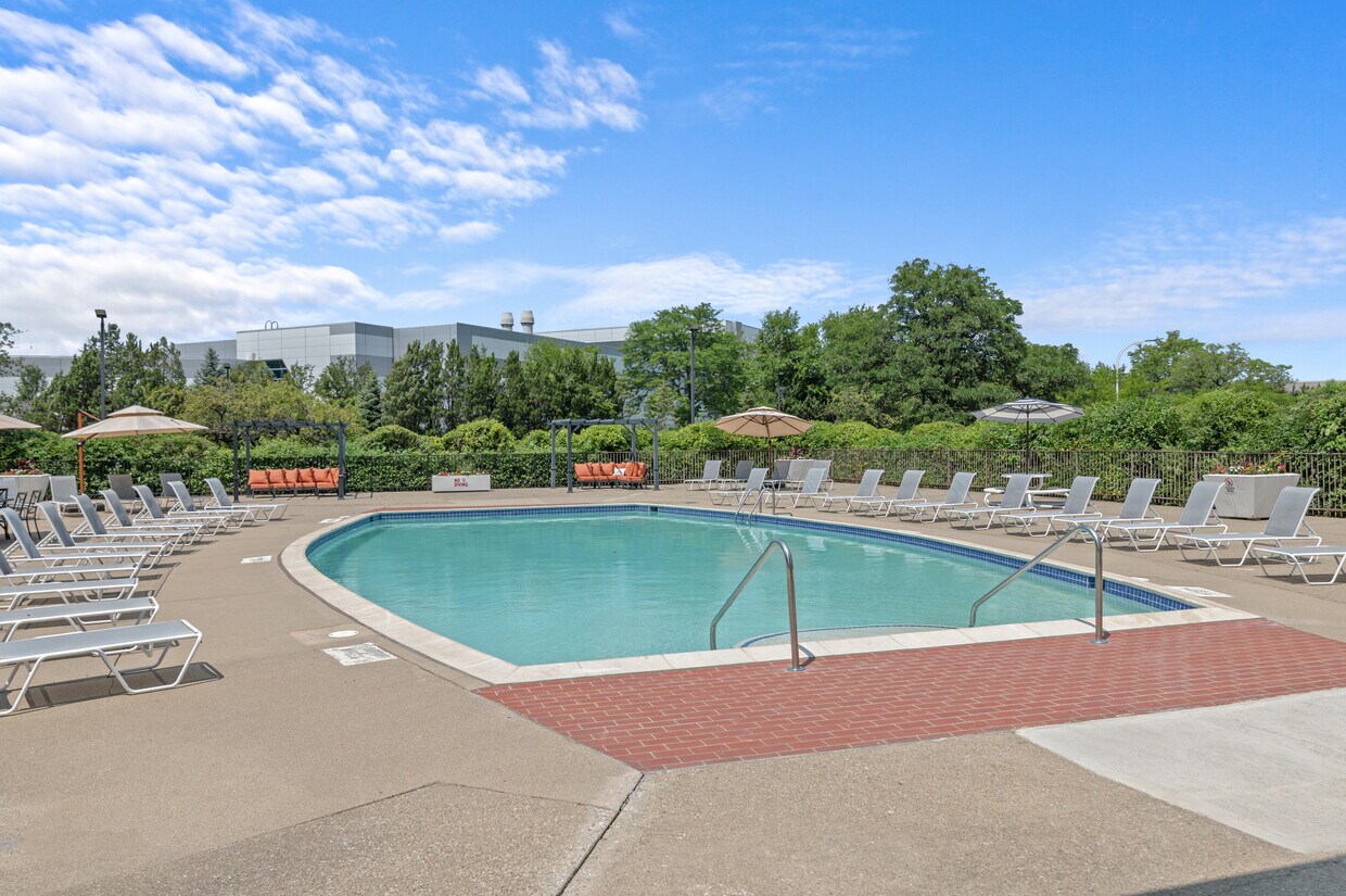 The Sapphire Apartments in Southfield, MI