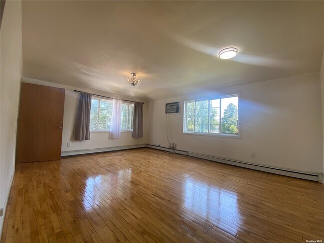 Building Photo - 111-50 143rd St