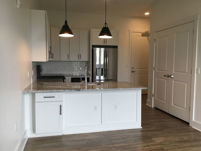 Building Photo - MV FLATS AT RIVERLIGHTS