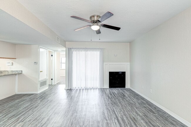 Foto del edificio - Beautiful 2bed/2bath Flat