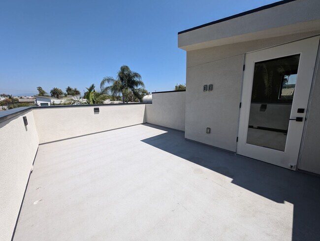 Building Photo - Horizon Real Estate Management Group