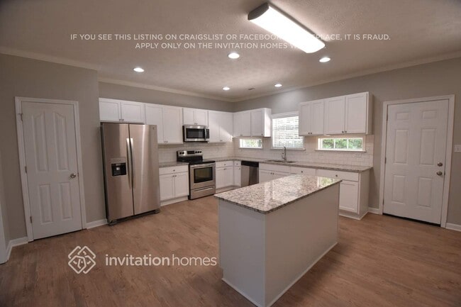 Building Photo - 120 Ferncliff
