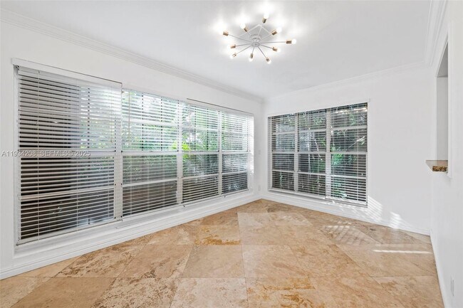 Building Photo - 1311 Fillmore St