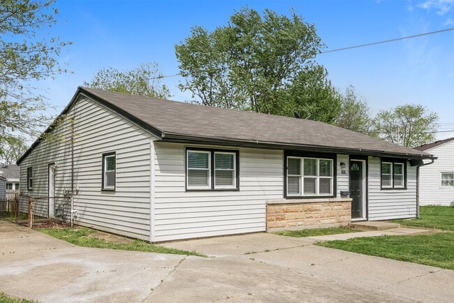 Building Photo - 7303 Dunkirk Ln