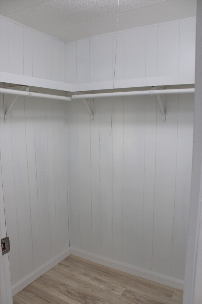 Building Photo - 21615 Erika Ct