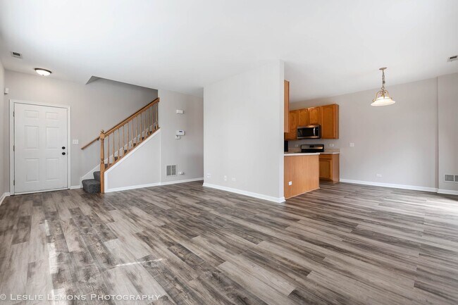 Building Photo - 4137 Blackstone Dr