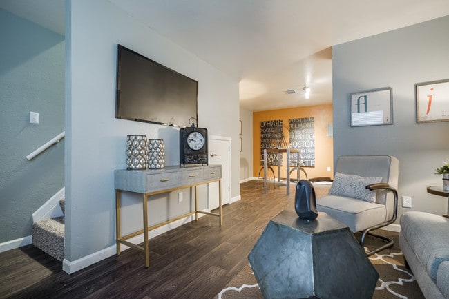 1BR, 1BA - 645SF Living Room Townhome - The Foundry