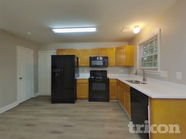 Foto del edificio - 2457 Terra Dr