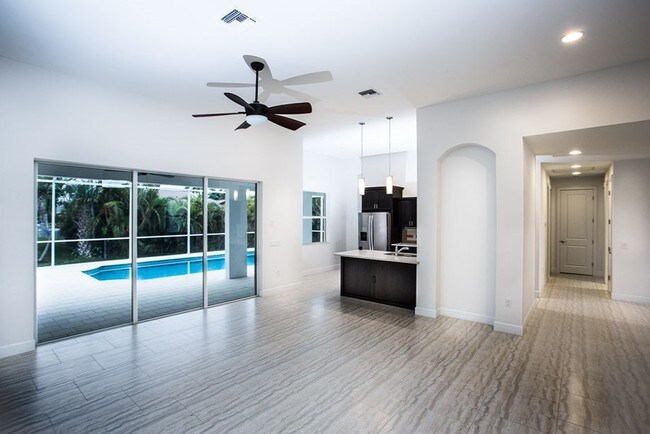 Foto del edificio - 5224 SW 27th Pl