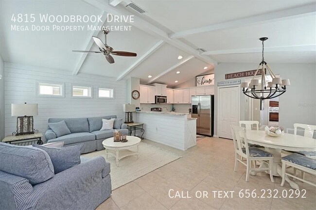 Foto del edificio - 4815 Woodbrook Dr