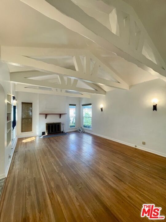 Building Photo - 11151 Sarah St