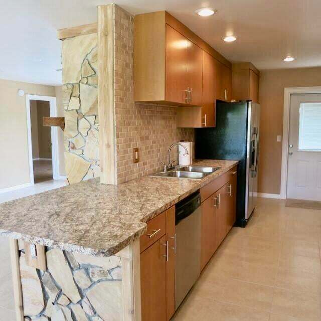 Building Photo - 105 Oriole Ct