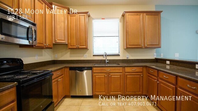 Building Photo - 1528 Moon Valley Dr