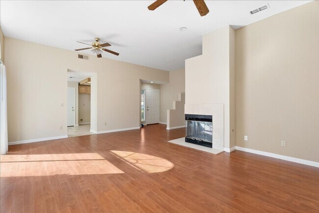 Foto del edificio - 4541 Country Run Way