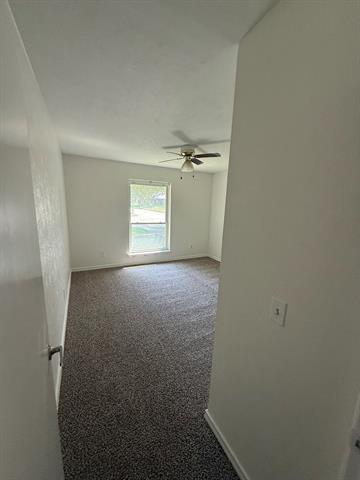 Foto del edificio - 1001 Valley Creek Dr
