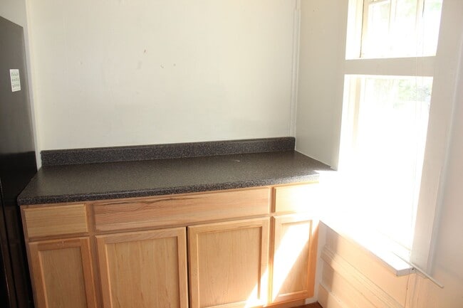 Building Photo - 623 S Jefferson St