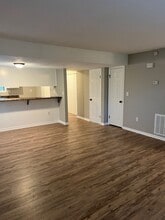 Building Photo - 119 Freedom Dr