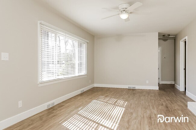 Building Photo - 1900 Independence Road, Greensboro, NC 27408