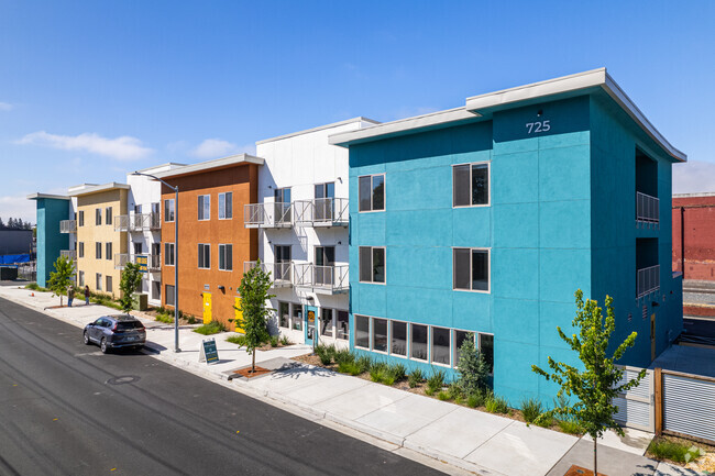 Building Photo - Pullman Lofts