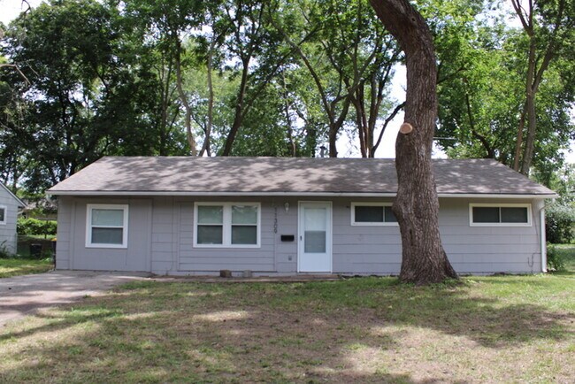 Building Photo - 11309 Corrington Ave