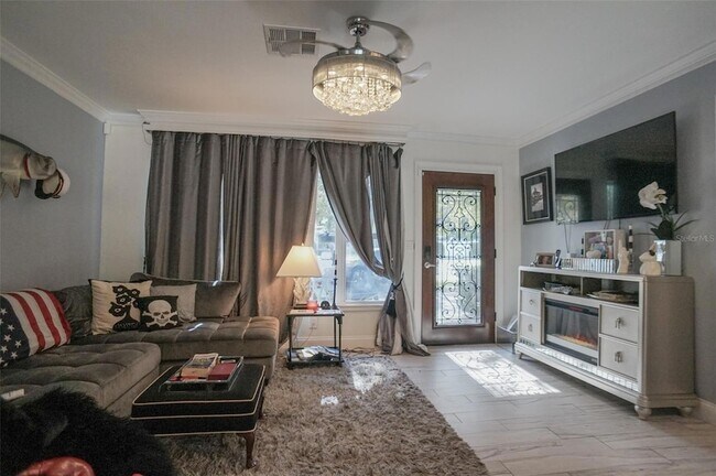 Foto del edificio - 328 Carl Ave