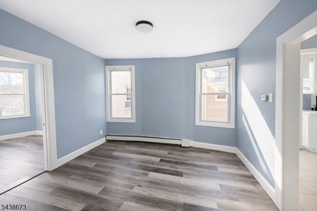 Building Photo - 204 DeMott Ave