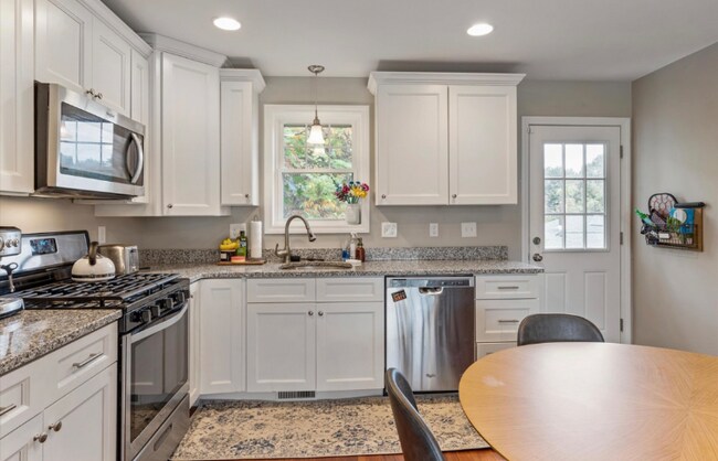 Foto del edificio - 38 Perham St