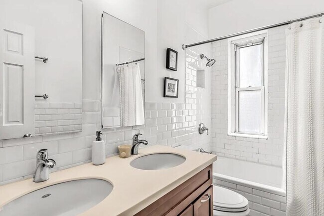 Foto del edificio - 2 bedroom in NEW YORK NY 10003