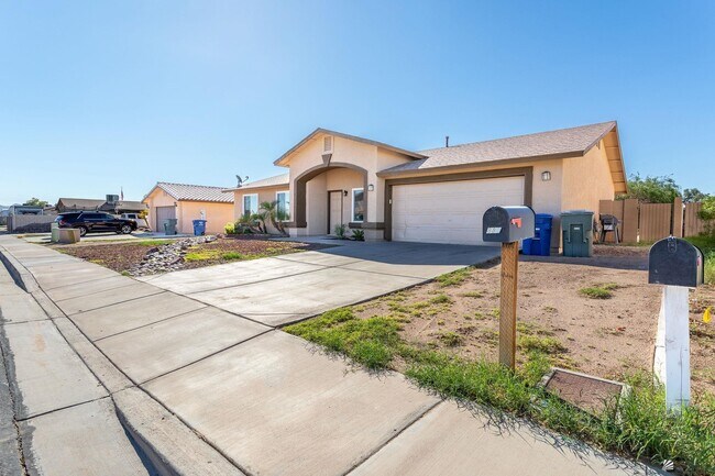 Foto del edificio - 8807 E 26th St