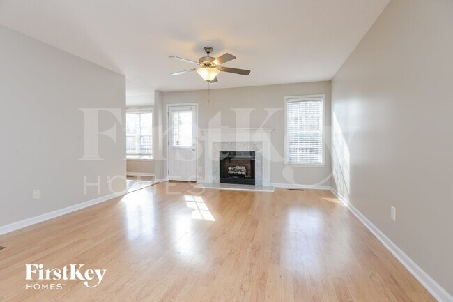 Foto del edificio - 979 Hickory St